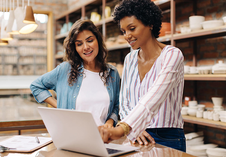 How Top SMBs Are Ramping Up for the Holidays — and How Smart Capital Wins the Season